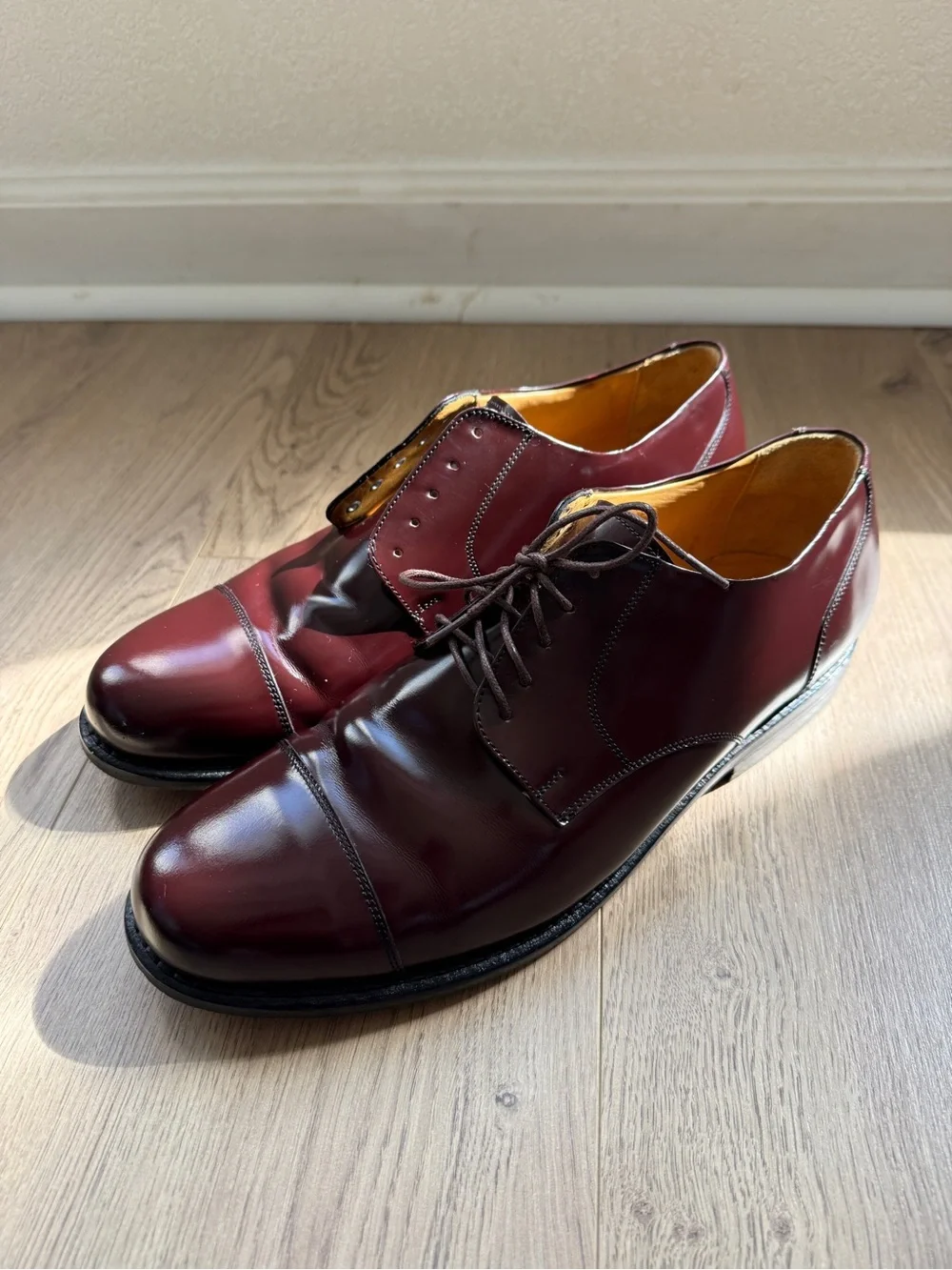 Tauer & Johnson Italian series men's 10C burgundy leather cap toe oxfords 6749